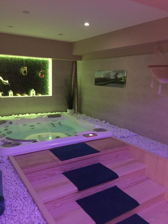Bed and Breakfast Aux 5 Sens Tillé Zewnętrze zdjęcie